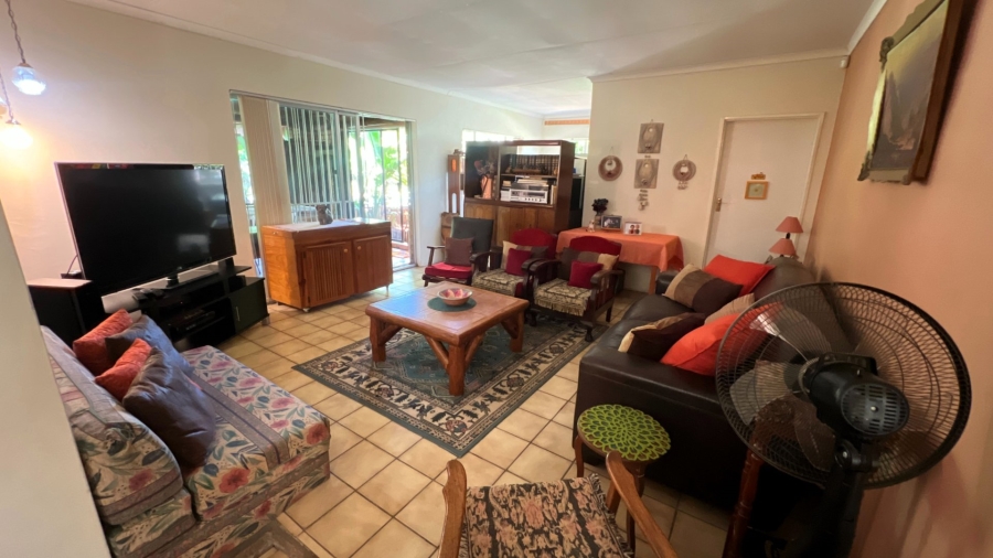 5 Bedroom Property for Sale in Langenhovenpark Free State